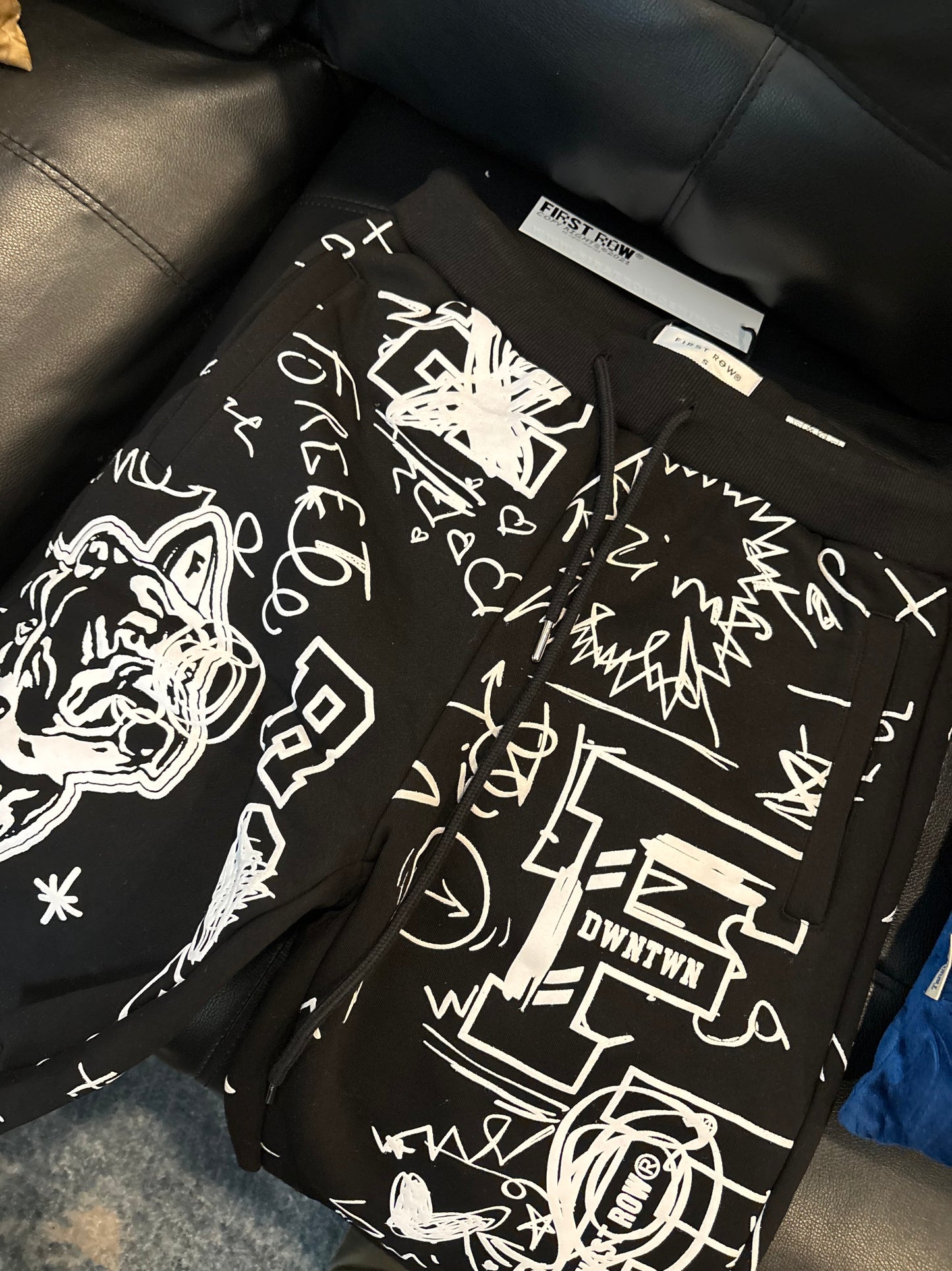 Men’s Graffiti sweat shorts