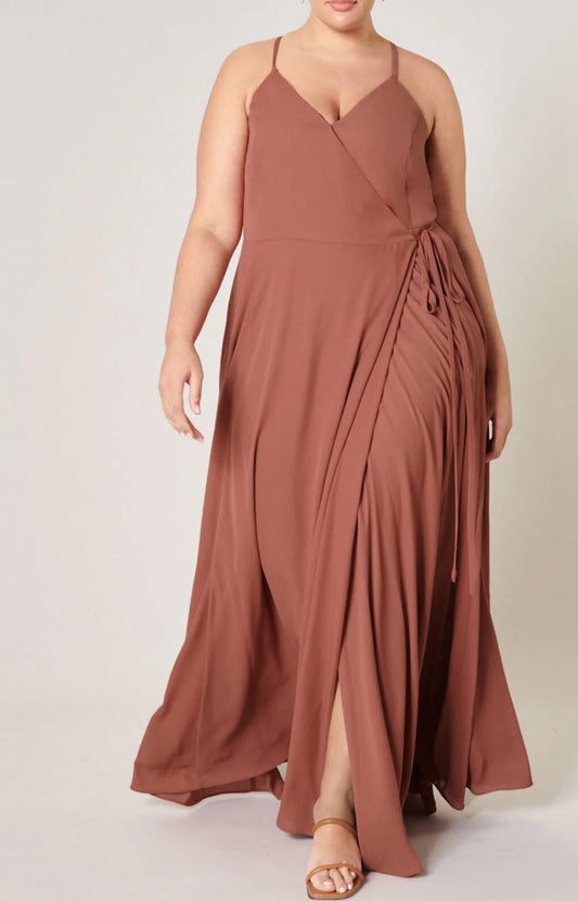 Plus Size Open Back Maxi Dress